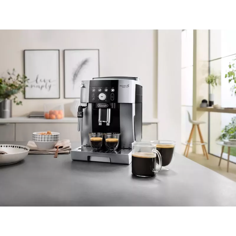 Espresso machine De’Longhi Magnifica S Smart ECAM 250.23.SB — 1.8 L water tank, 250 g bean hopper, 15 bar, built-in grinder