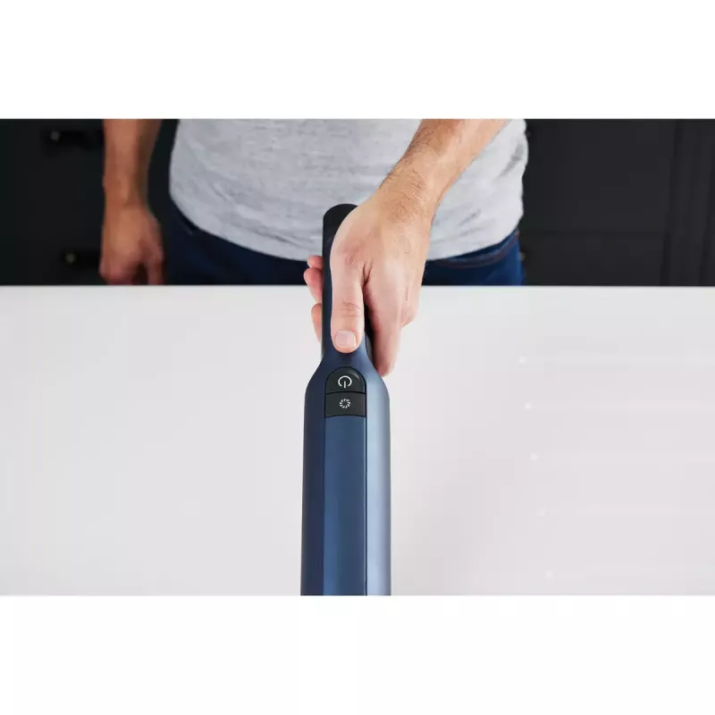 Handheld vacuum Shark WV270EU — dry cleaning, HEPA filtration, 0.7 kg, 2 settings, blue