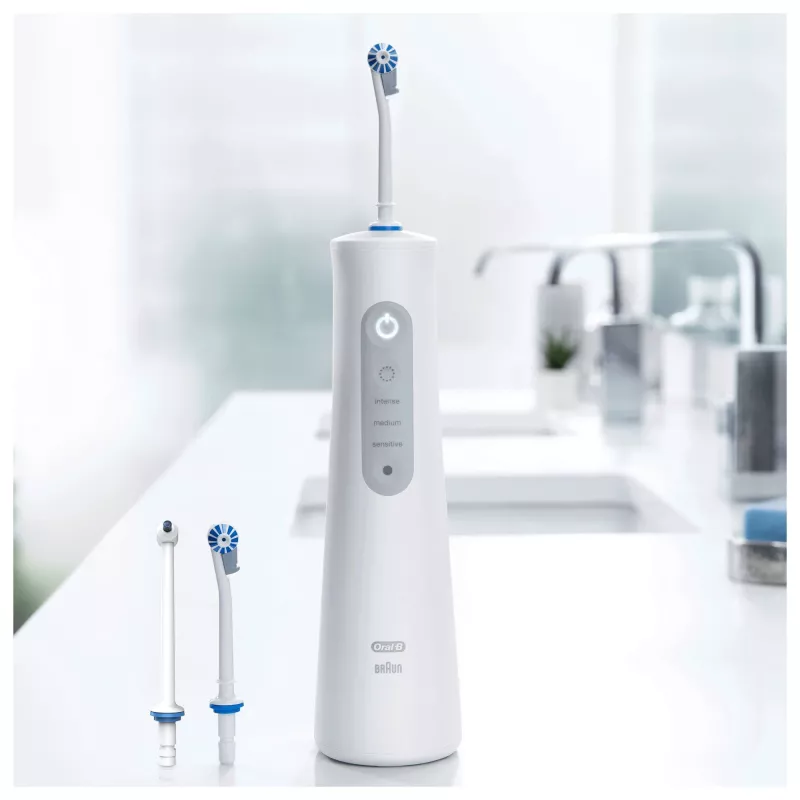 Oral-B AquaCare 6 Pro-Expert oral irrigator 0.15 L