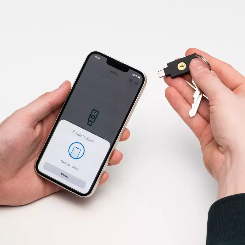 USB flash drive Yubico Black