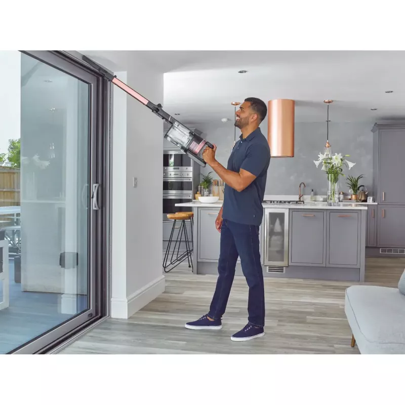 2-in-1 stick vacuum Shark Stratos, bagless, battery-powered, 60 min runtime, motorized brush, crevice tool, charging base
