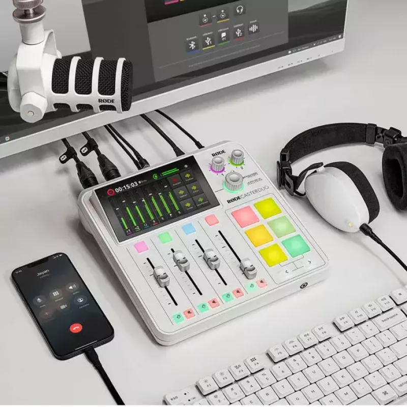 Audio interface Rode RodeCaster Duo white — 2-channel USB podcasting console with mixer and preamps