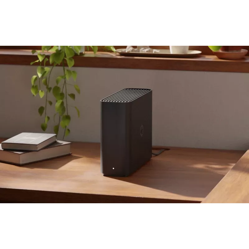 NAS device SYNOLOGY BeeStation BST150-4T — Realtek RTD1619B 1.7 GHz, 1 GB DDR4, 1× preinstalled 4TB drive, Ethernet, Black