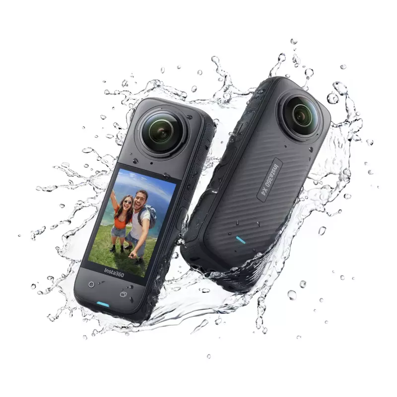 Action camera Insta360 X4 — 72 MP, 8K (7680×3840) CMOS, 1/2 inch sensor, built-in display, Wi‑Fi, 120 fps, MicroSD, 602 g, black