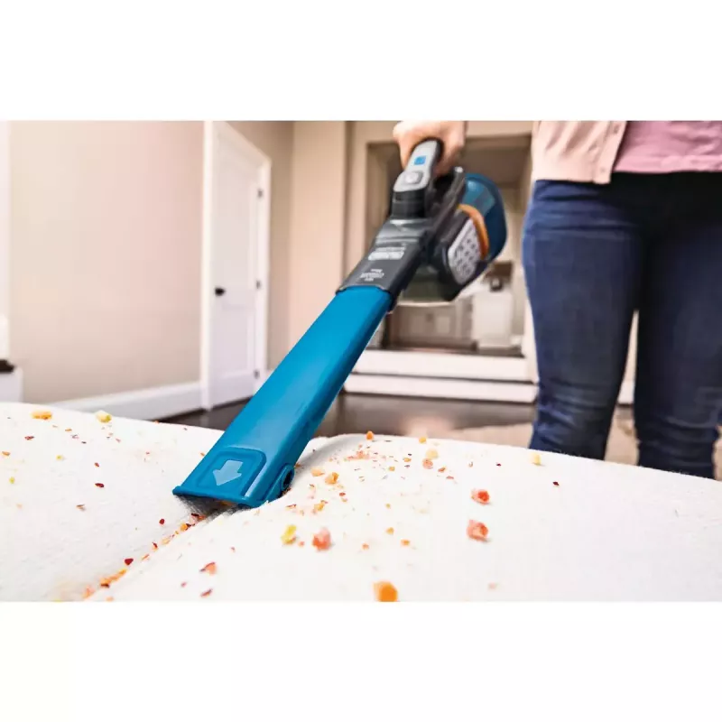 Handheld vacuum Black & Decker BHHV520BF-QW, cordless, dry cleaning, 35 W, 0.7 L dust container, 21 min runtime, 1.2 kg
