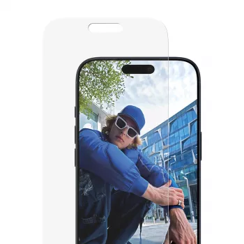 PanzerGlass ® Screen Protector iPhone 17 Pro Max | Classic Fit w. EasyAligner
