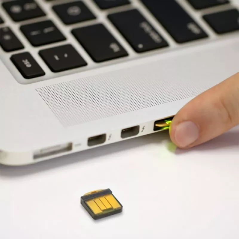 Security Key Yubico YubiKey 5 Nano