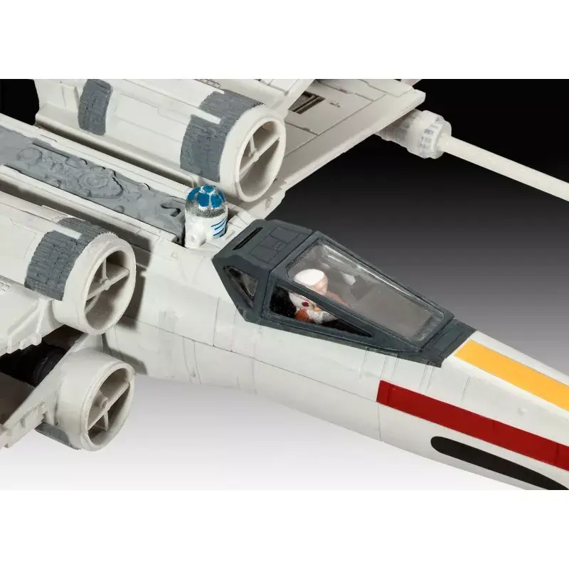 Spaceplane model Revell X-wing Fighter