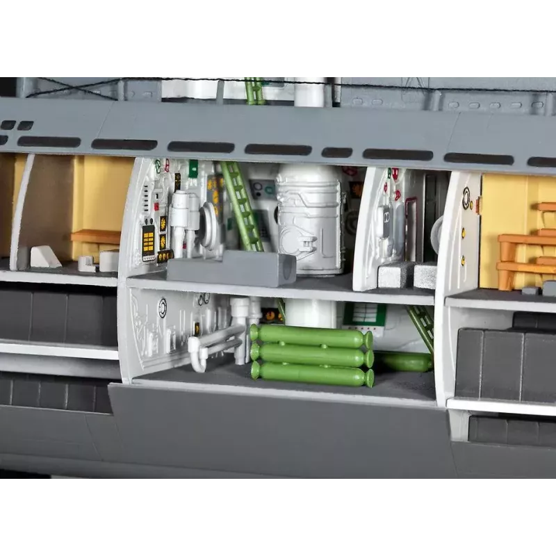 Submarine model Revell U-Boot Typ XXI U 2540 &Interieur