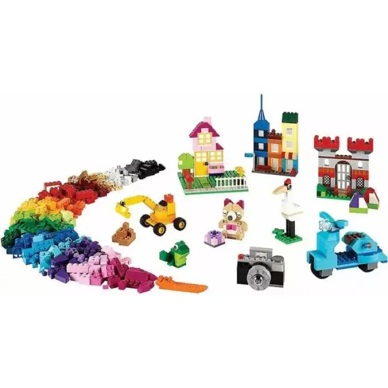 Building set LEGO Classic 10698 — 790 pieces, multicolour, 33 colours, includes green base plates and accessories