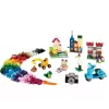 Building set LEGO Classic 10698 — 790 pieces, multicolour, 33 colours, includes green base plates and accessories