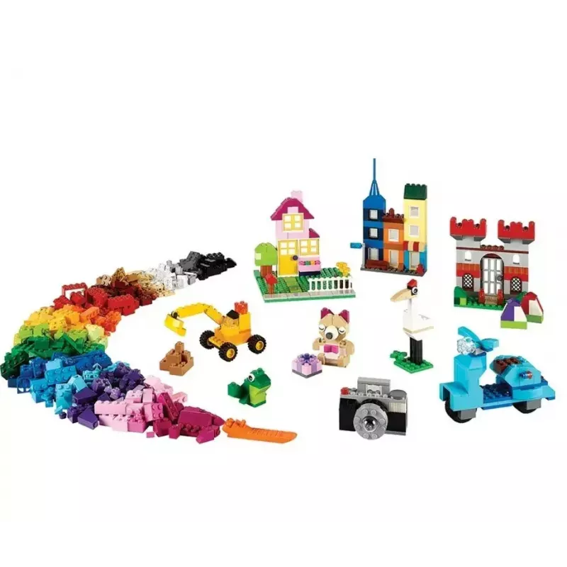 Building set LEGO Classic 10698 — 790 pieces, multicolour, 33 colours, includes green base plates and accessories