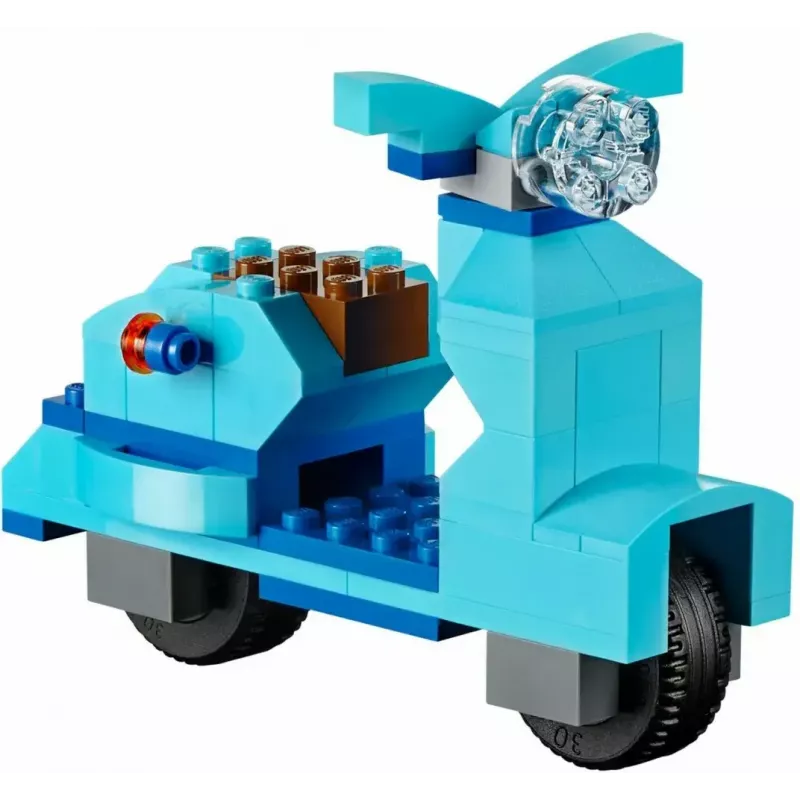 Building set LEGO Classic 10698 — 790 pieces, multicolour, 33 colours, includes green base plates and accessories