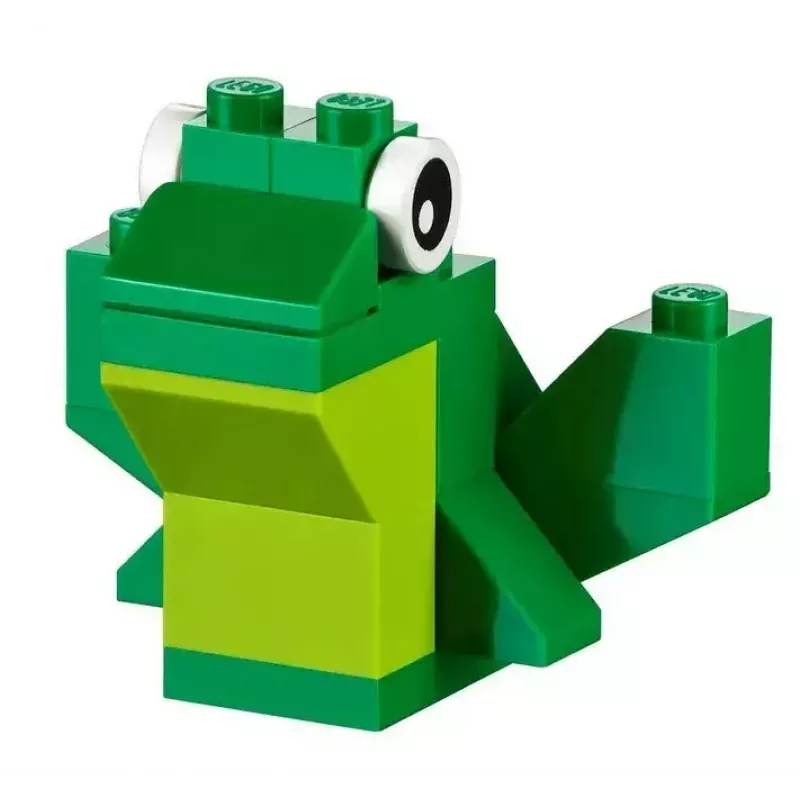 Building set LEGO Classic 10698 — 790 pieces, multicolour, 33 colours, includes green base plates and accessories
