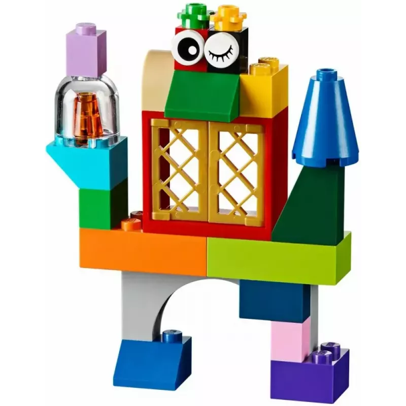 Building set LEGO Classic 10698 — 790 pieces, multicolour, 33 colours, includes green base plates and accessories