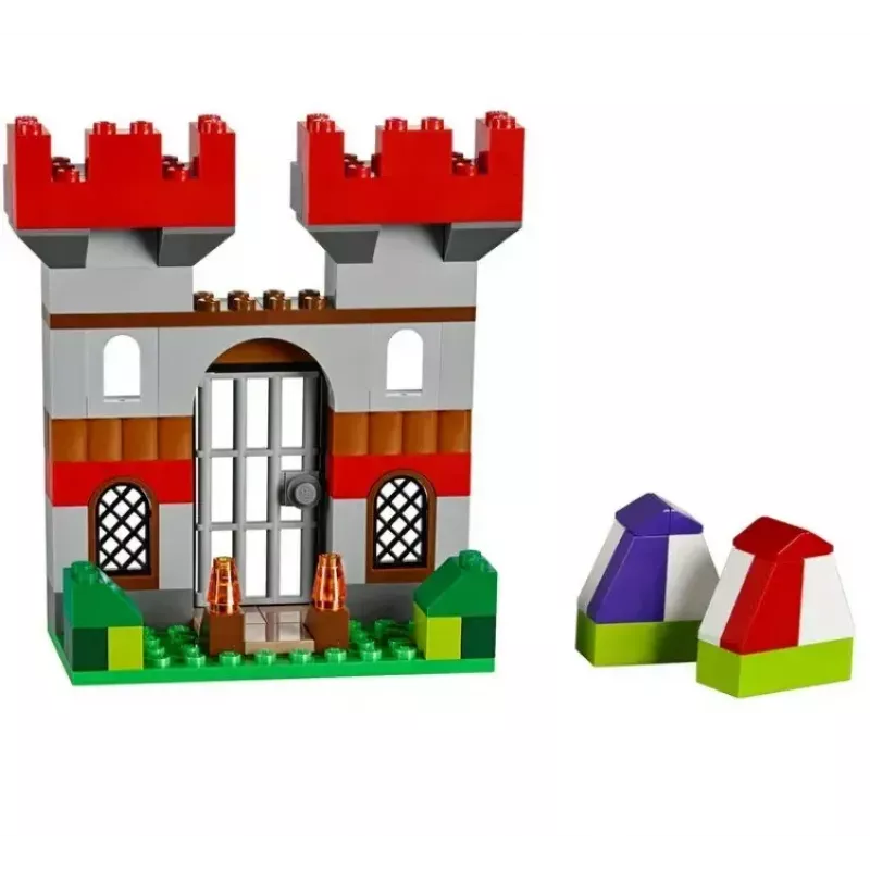 Building set LEGO Classic 10698 — 790 pieces, multicolour, 33 colours, includes green base plates and accessories