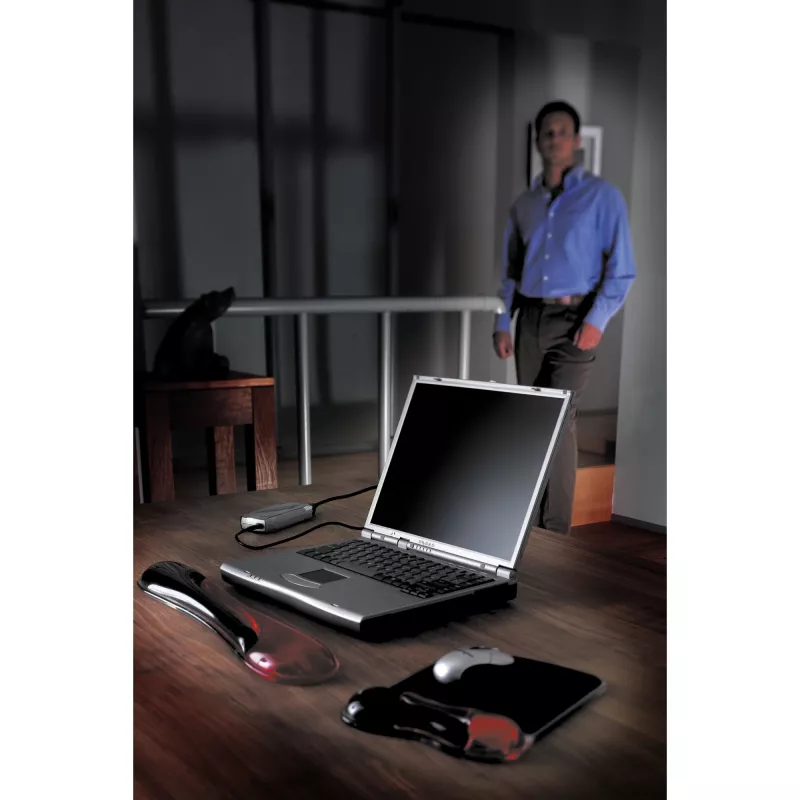 Kensington Duo Gel Mouse Pad Wrist Rest — Red, Black, Red, Monochromatic, Gel, Wrist rest
