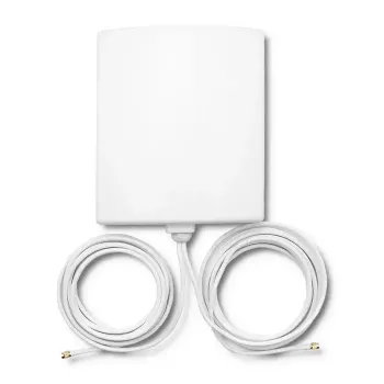 Outdoor directional 5G LTE antenna QOLTEC 57022 — 14 dBi, 700–3800 MHz, 50 Ω, copper housing