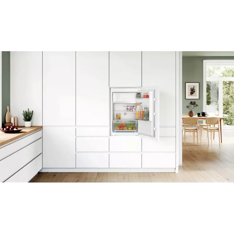 Bosch Serie 2 KIL22NSE0 combi-fridge Built-in 119 L White