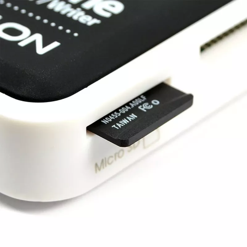 Axagon CRE-X1 external 5-slot reader of memory cards