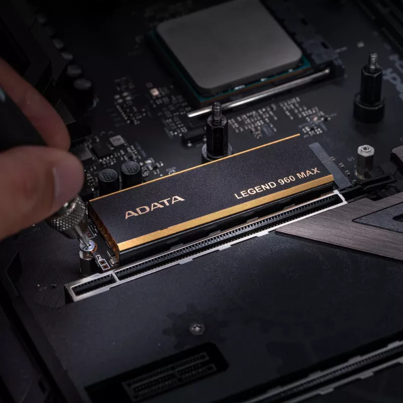 ADATA LEGEND 960 MAX 4 TB M.2 PCI Express 4.0 NVMe 3D NAND