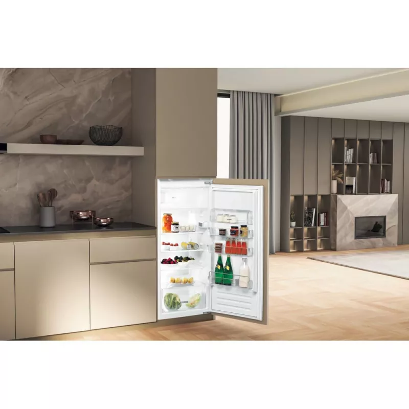 Whirlpool ARG 7342 combi-fridge Built-in 189 L White