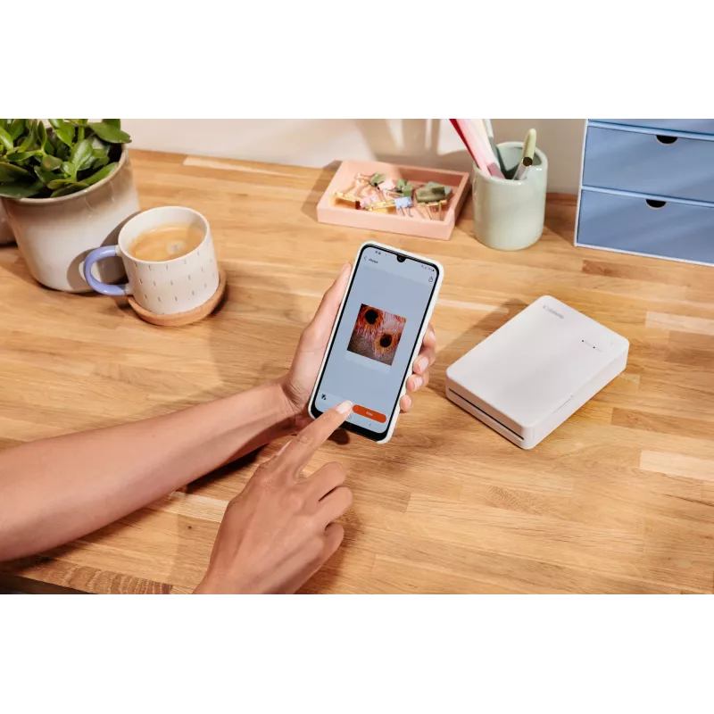 Canon SELPHY QX20 RD photo printer Dye-sublimation 287 x 287 DPI 2.8 inch x 3.3 inch (7.2x8.5cm) Wi-Fi