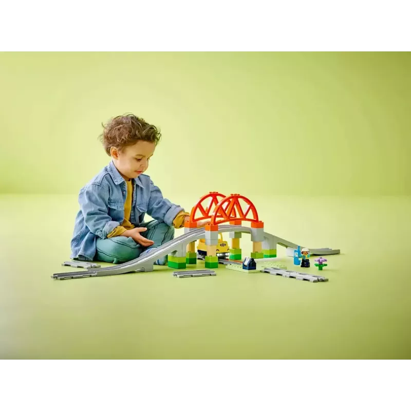 LEGO DUPLO Railway Bridge and Tracks Expansion Set 10426 – DUPLO railway bridge and curved tracks for young children