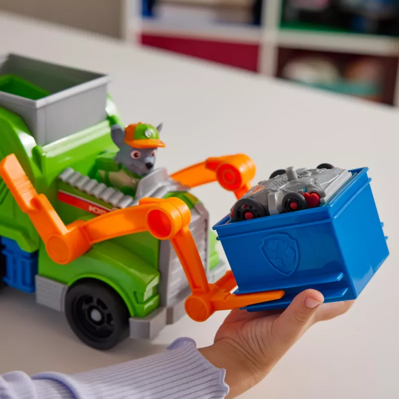 PAW Patrol : Crush N’ Roll Recycling Truck with Rocky Action Figure & Transforming Compacted Trash Vehicle, Kids Toys for Boys & Girls Ages 3 and up