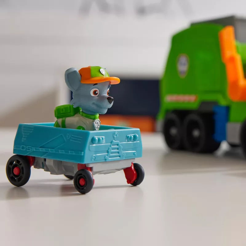 PAW Patrol : Crush N’ Roll Recycling Truck with Rocky Action Figure & Transforming Compacted Trash Vehicle, Kids Toys for Boys & Girls Ages 3 and up