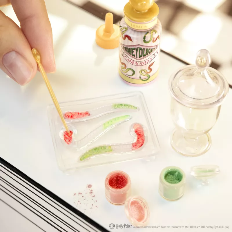 Miniverse Make It Mini Harry Potter Honeydukes in PDQ, 8 yr(s), Multicolour, Plastic