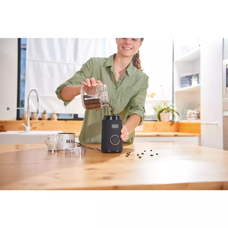 Coffee grinder Black & Decker BXCG150E — 150 W, 50 g capacity, stainless steel blades, button control