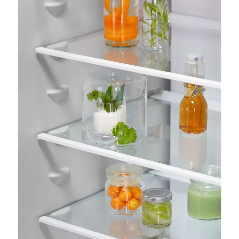 Built-in refrigerator Electrolux LNT6NE18S — 257 L, touch control, bottom freezer, No Frost, white