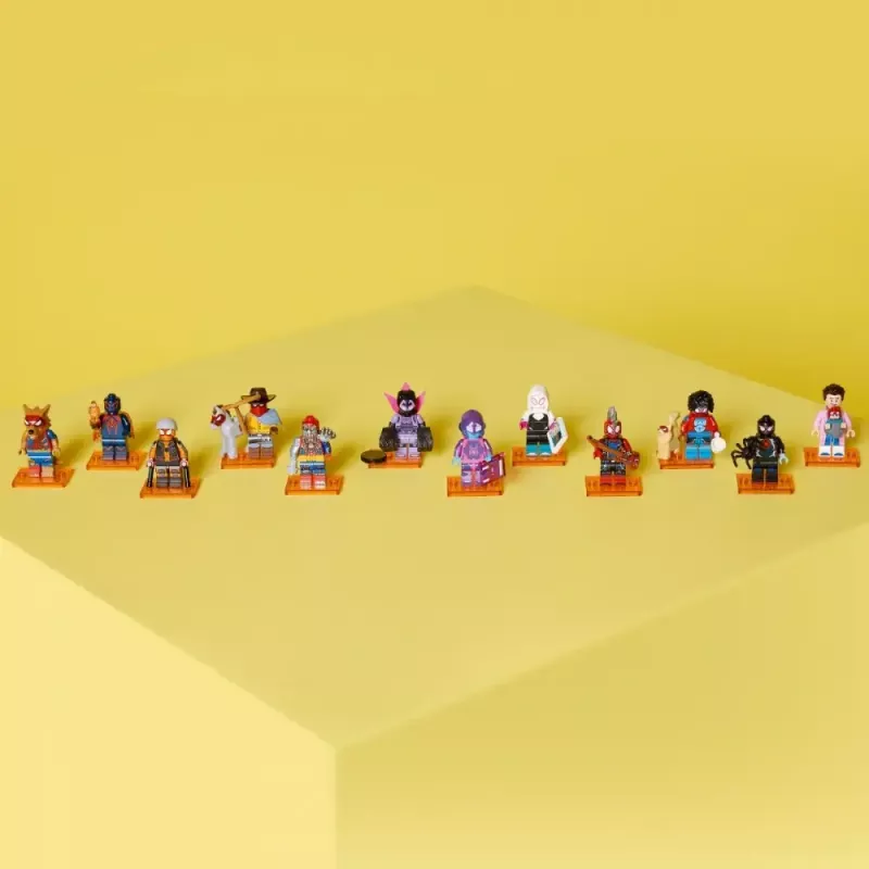 LEGO Minifigures 71050 Series Box (Display)