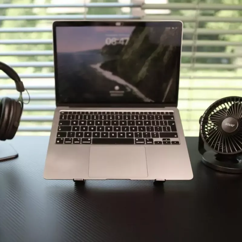 Laptop stand SAVIO PB-05 adjustable height portable — SAVIO PB-05