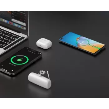 Portable Battery Powerbank P5 PLUG-IN 5000mAh