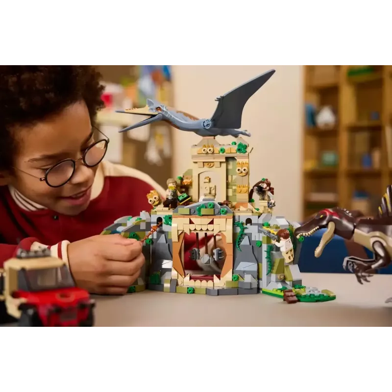 LEGO Jurassic World Air Mission with Quetzalcoatlus and Spinosaurus 76976 — 984 pieces, 4 minifigures, age 8+