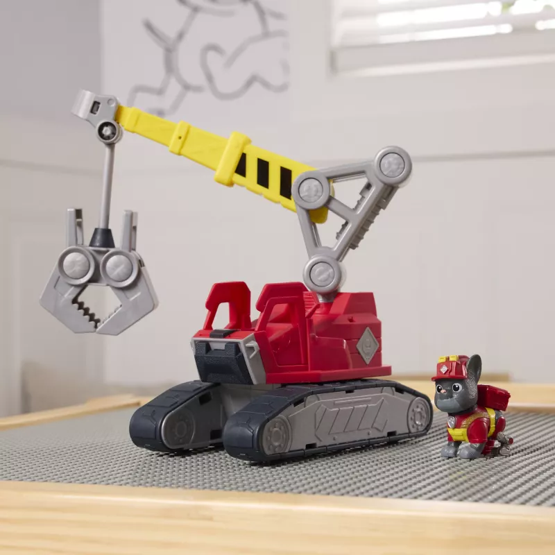 Crane truck Spin Master Rubble & Crew Charger's Mega Power Crane with Charger figure, 2 detachable tools, plastic, for ages 3+