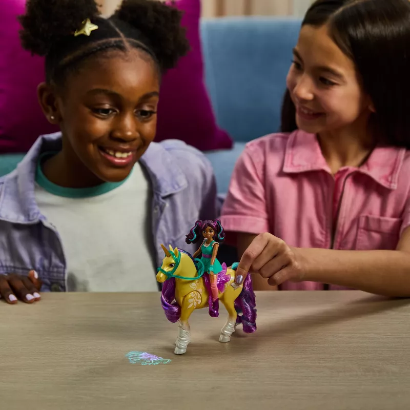 Unicorn Academy, Ava & Plant Magic Leaf with Light-up Effect, 2 Riding Accessories, Dolls & Unicorn Toys for Girls Ages 4 and up