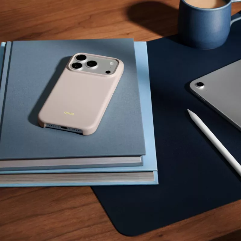 APPLE Beats iPhone 17 Pro - Case With Magsafe And Camera Control - Lime Stone