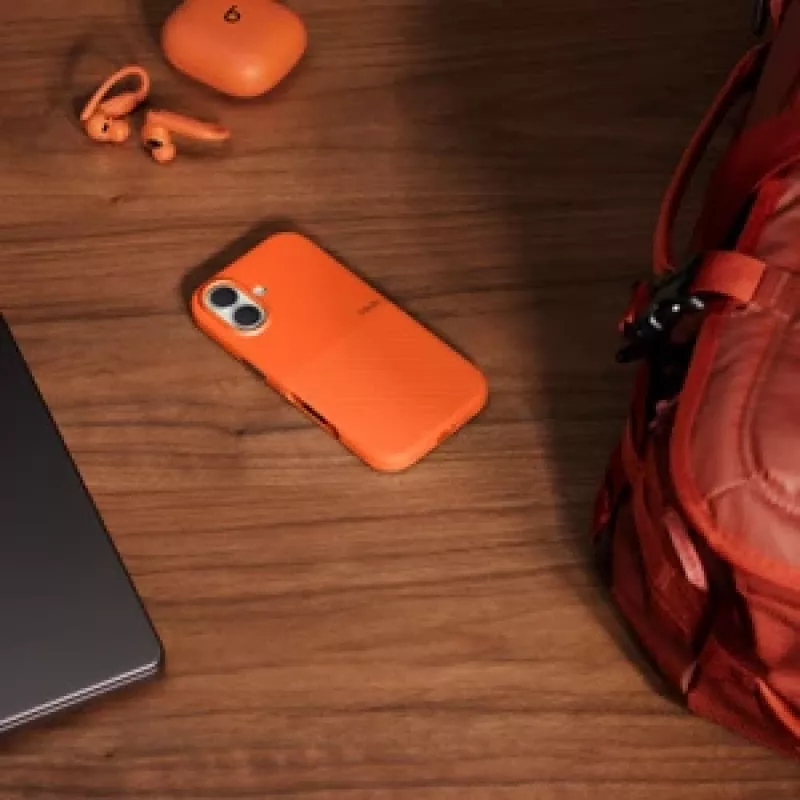 APPLE Beats iPhone 17 - Rugged Case With Magsafe And Camera Control - Sierra Orange