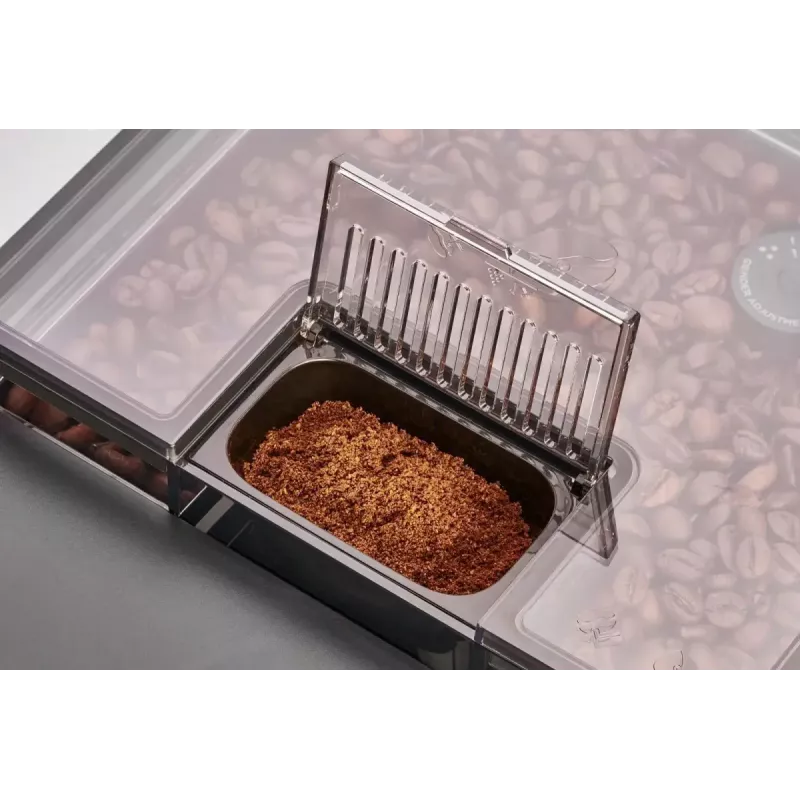 Amica Elegance CM 7011 espresso coffee machine, steel grinder, integrated milk frothing system