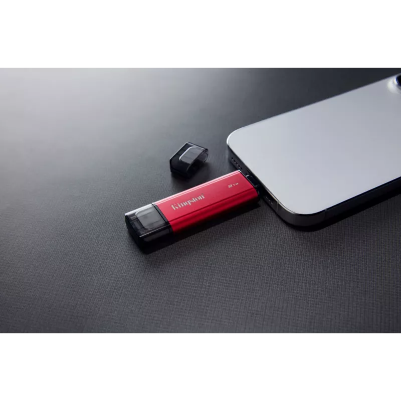 External SSD Kingston 2TB Dual USB-A/USB-C, USB 3.2 Gen 2, Read 1050 MB/s, Write 950 MB/s, Black/Red