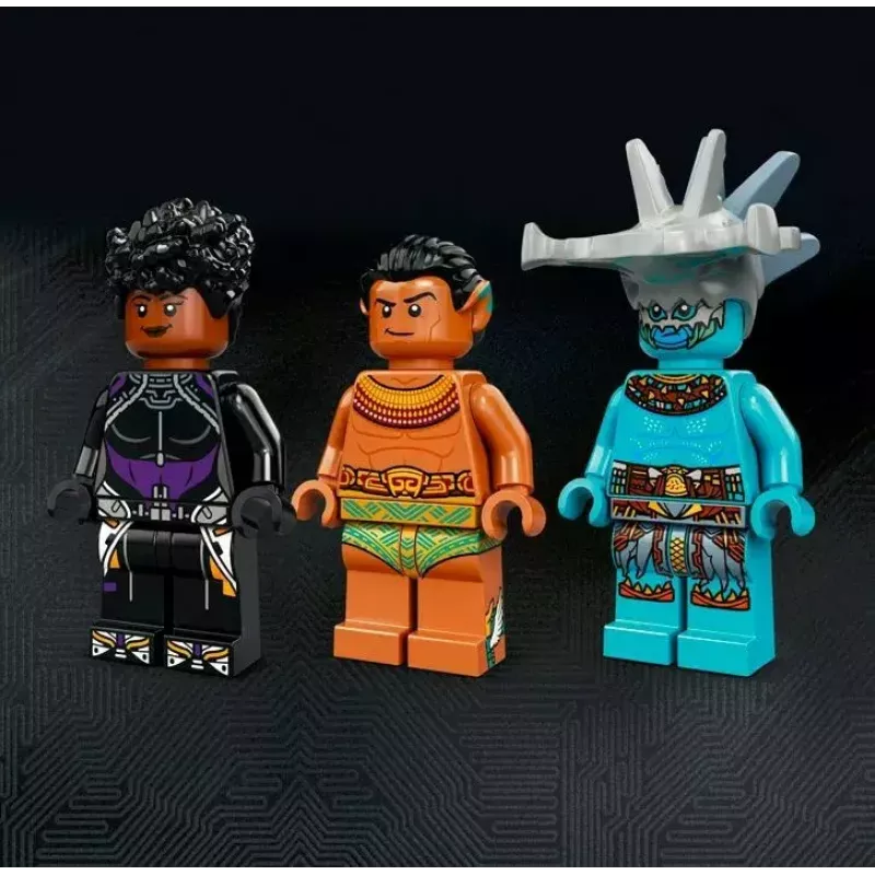 LEGO Super Heroes set King Namor's Throne Room 76213 — building set, model 6378887