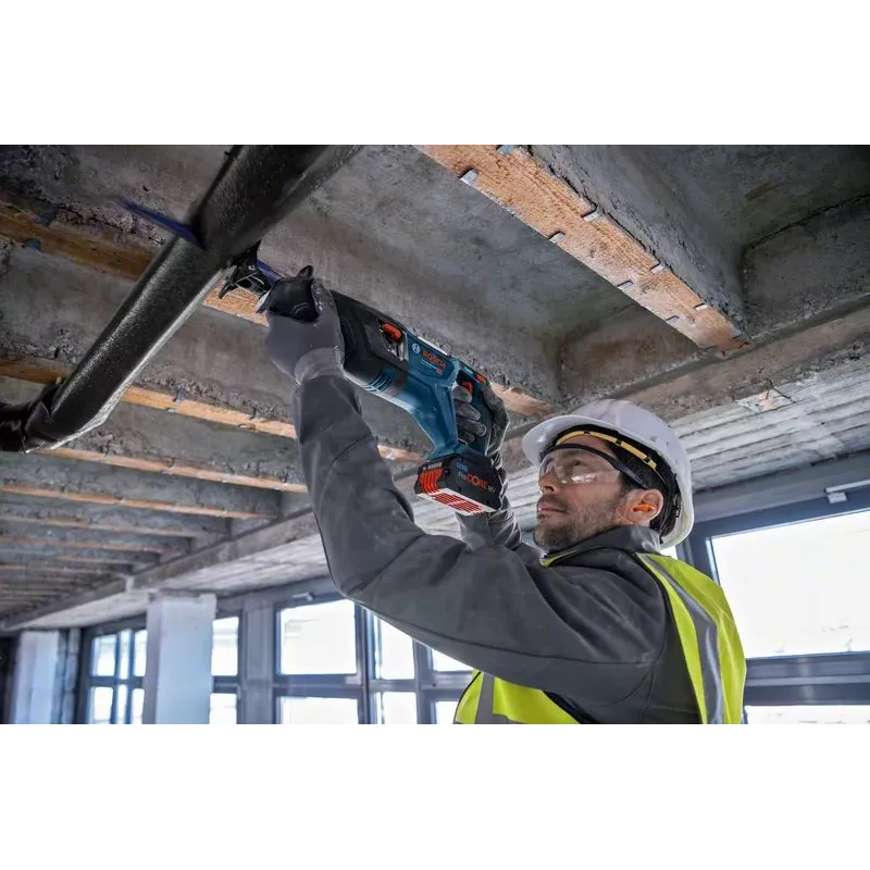Saw Bosch GSA 18V-28 Professional