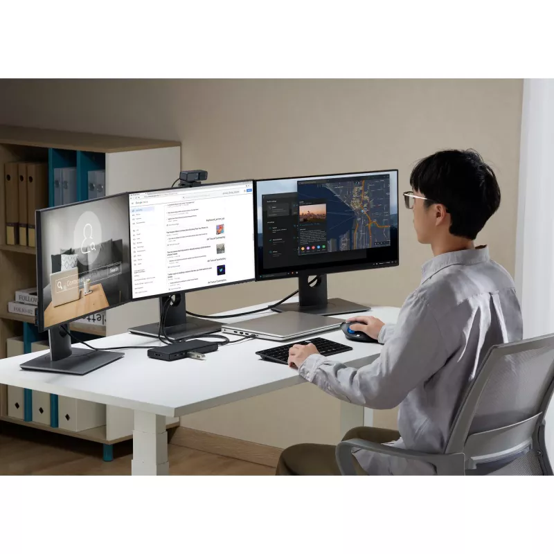 Kensington SD4842P EQ USB-C 10Gbps Triple Video Driverless Docking Station with 100W Power Delivery