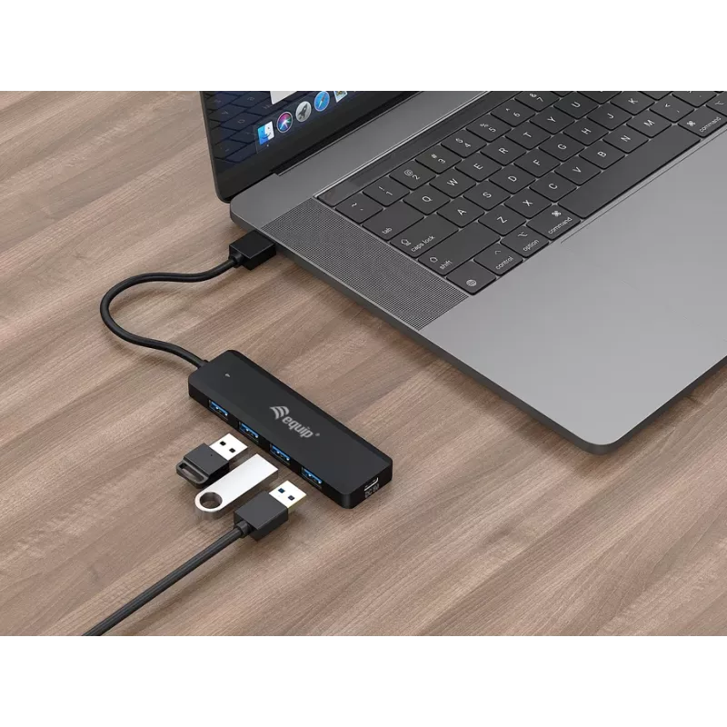4-Port USB 3.2 Gen 1 Hub Equip with USB-C Adapter Black 5000 Mbit/s