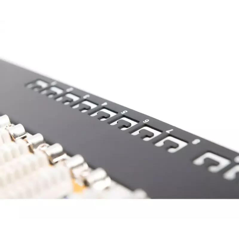 DIGITUS CAT6, Class E patch panel, shielded 16-port RJ45, 8P8C, LSA, 1U, rack mount, color black RAL9005/482x44x109