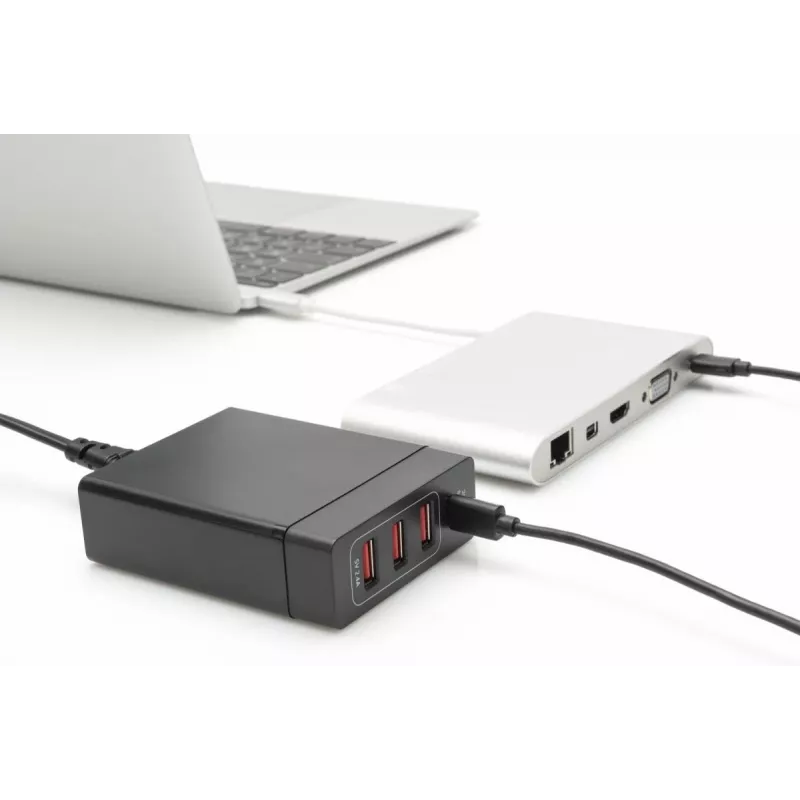 DIGITUS 4-Port USB Charger, 72W 1x USB-C (PD) 5,9,15,20V/3A, 3x USB-A 5V/2.4A, black