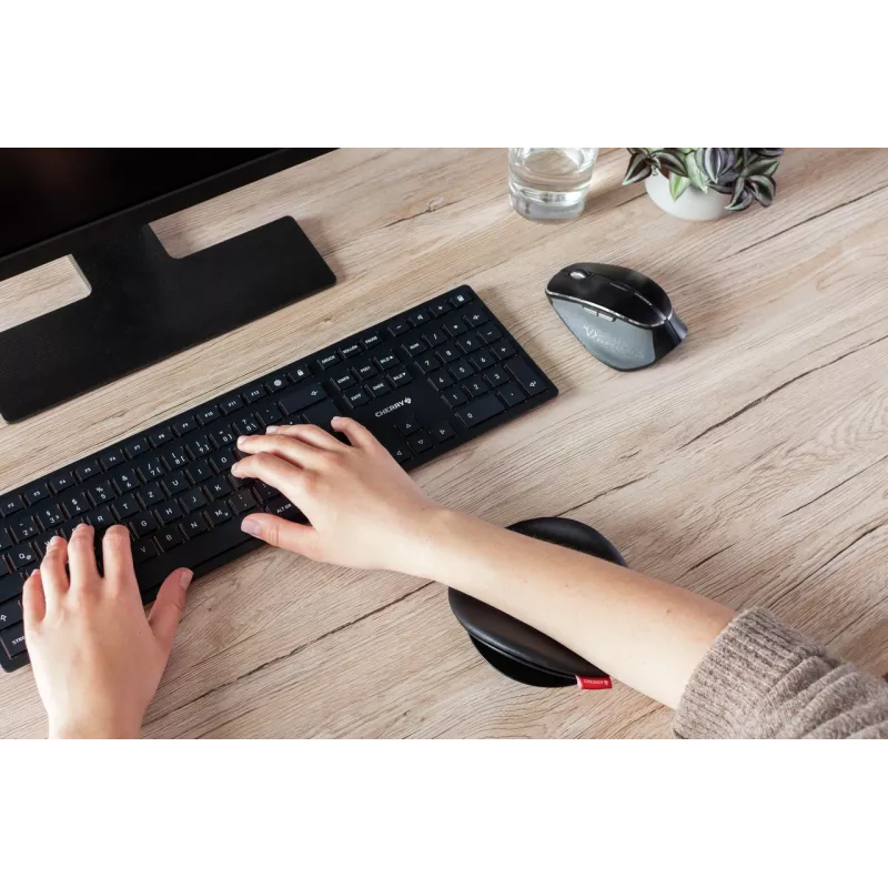 CHERRY SLIDEPAD ERGO wrist rest Black